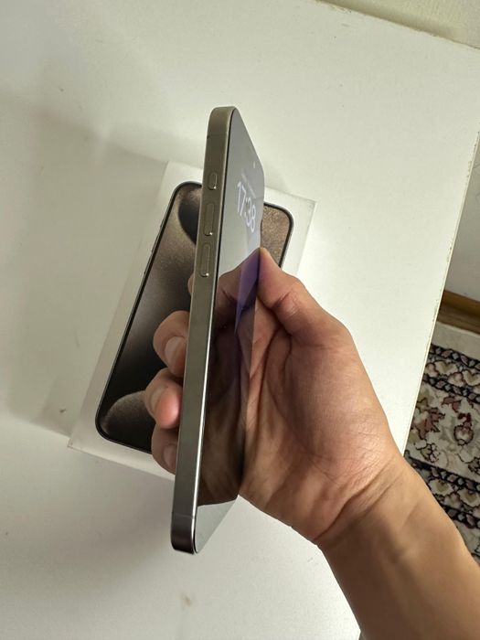 Айфон 15про Макс Е сим