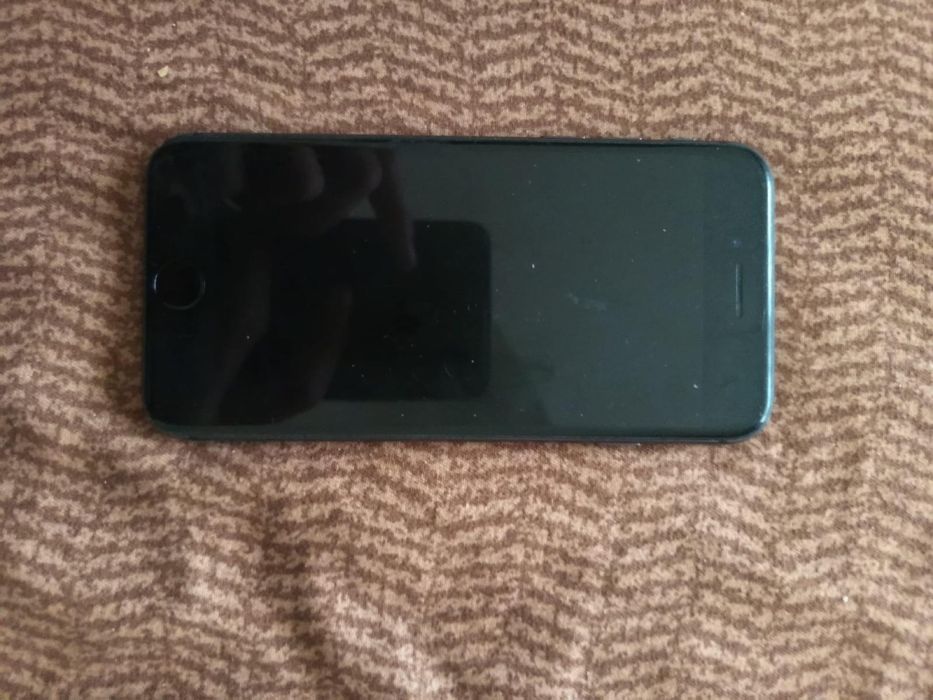 Vand sau schimb iphone 8