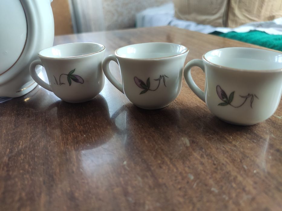 Порцеланов сервиз за греяна ракия