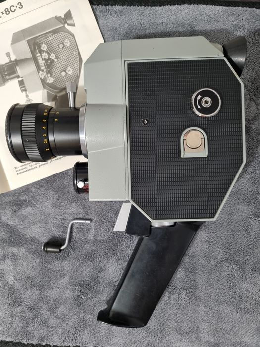 Кинокамера " Кварц ".