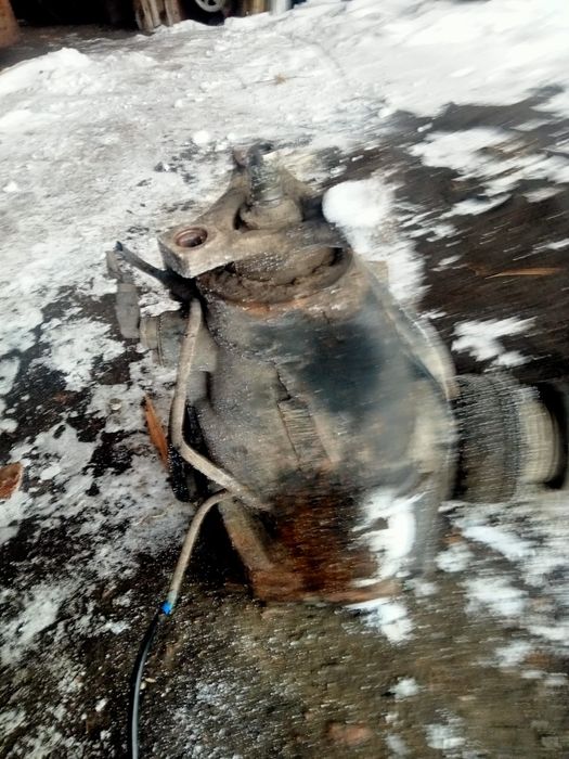 Редуктор на Мерседес 124