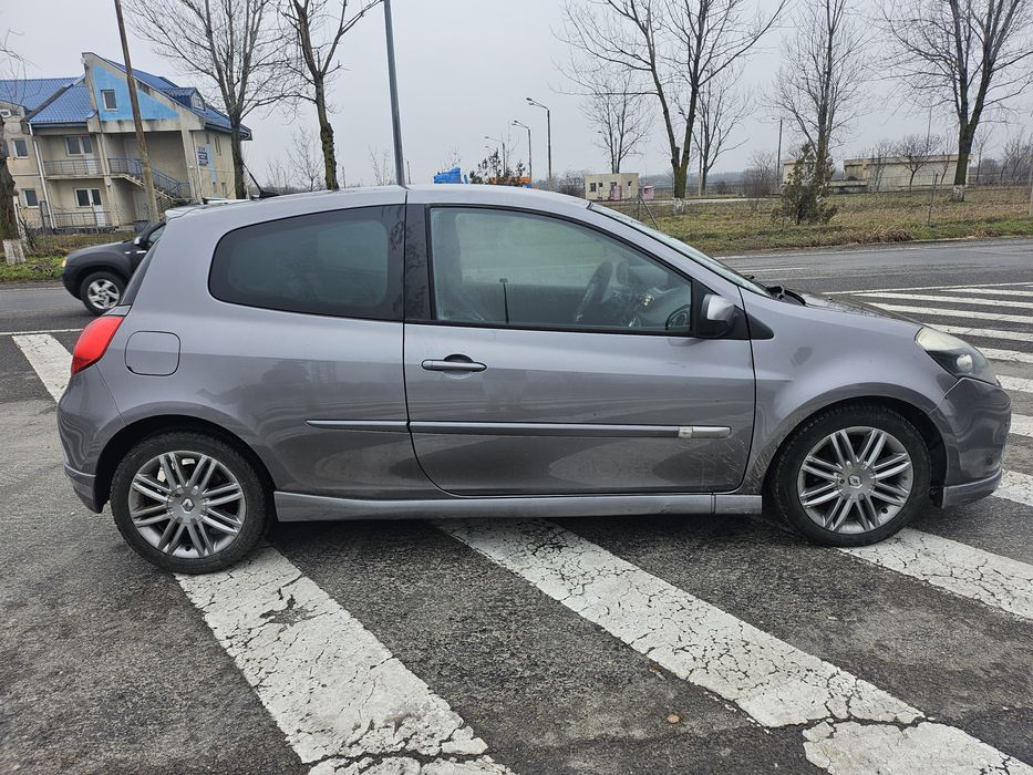 RENAULT Clio