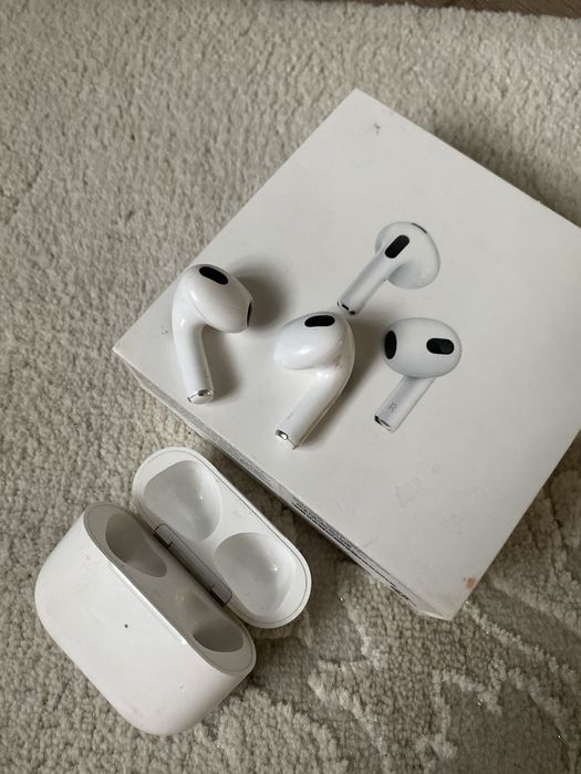 Airpods 3 в хорошем состоянии