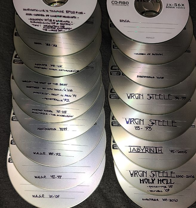 CD-R колекция с метъл групи !