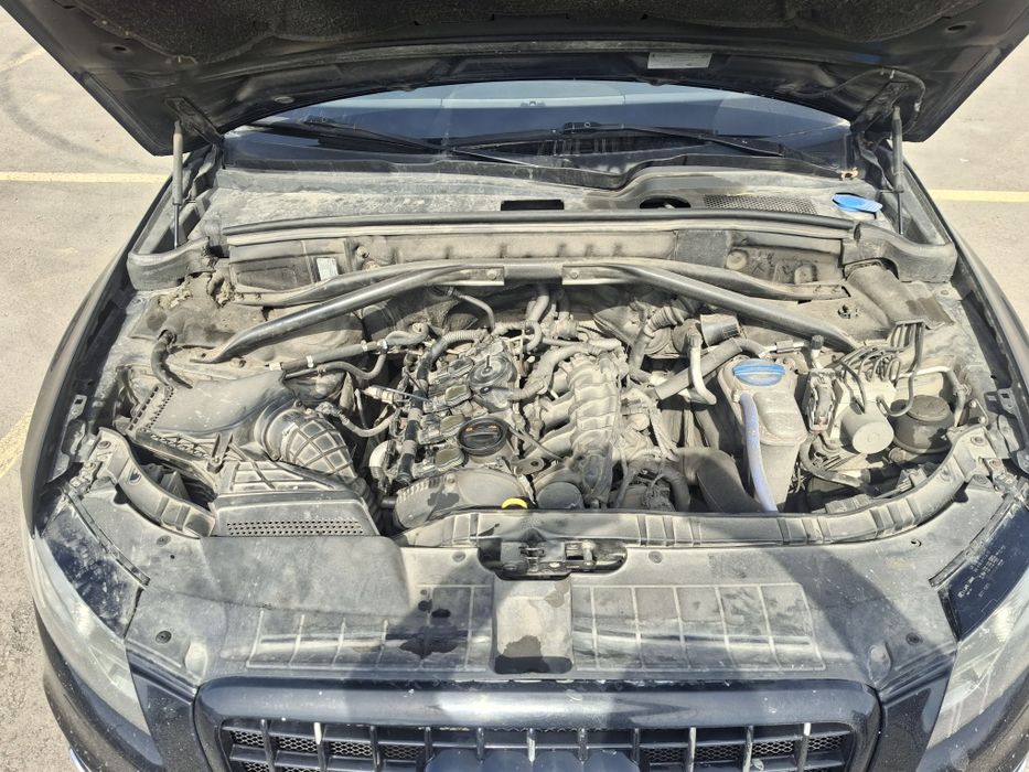 Audi Q5 легковая машина