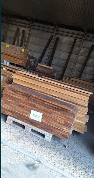 Panouri de vanzare din lemn