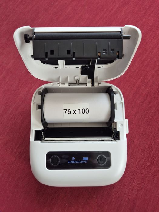 Imprimanta Etichete Phomemo M220 Alba – Bluetooth, USB, Role Cadou