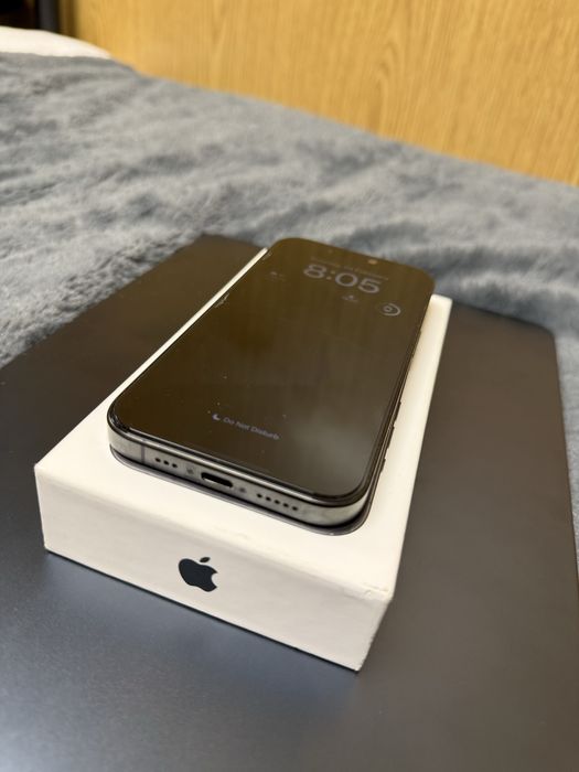Iphone 15 PRO black titanium