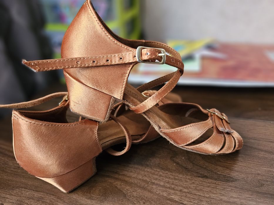 Детские танцевальные туфли