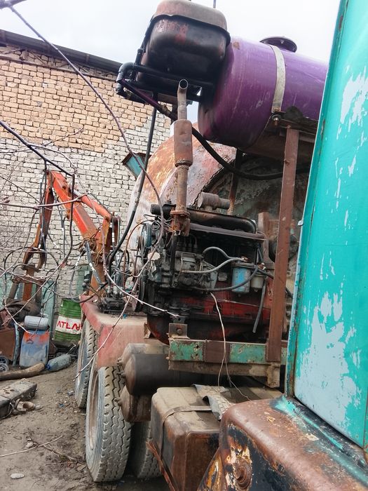 Kamaz Meksir õziga õzi yuklaydi