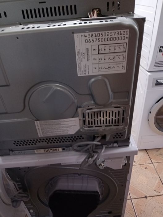 Иноксова печка за вграждане Бош Bosch с две години гаранция!