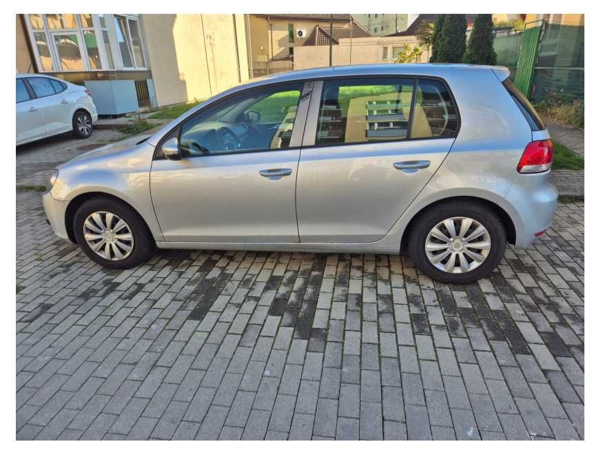 VOLKSWAGEN Golf 2011 — imagine 4