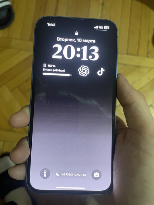 iPhone 13 в идеальном состоянии