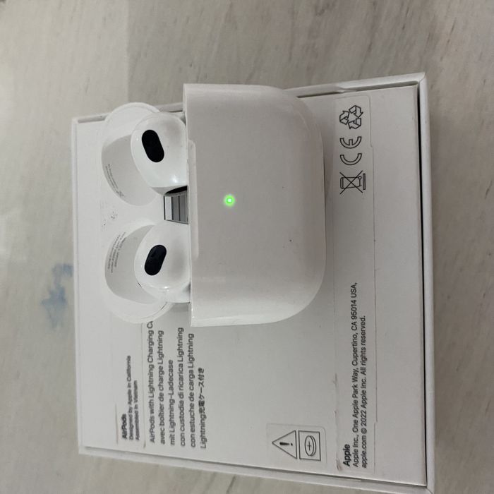 Продам Air Pods 3!