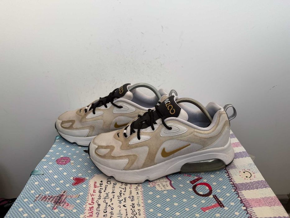 Nike Air Max 200''оригинални маратонки 41 номер