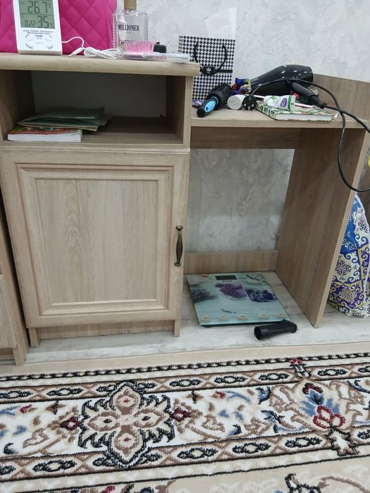 Тумбы зеркало комод