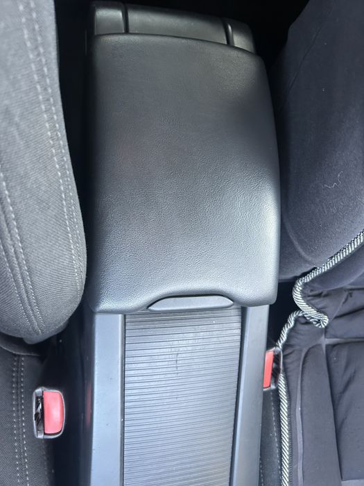 Cotieră Volvo XC 60 2012