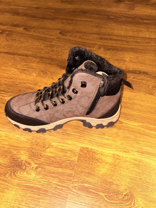 Ghete de iarna unisex noi marimea 40.