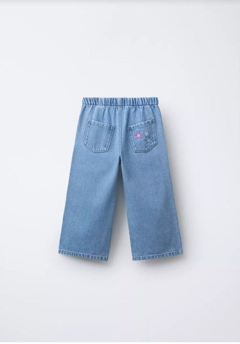 Джинсы на девочку, 5 лет (110 см).