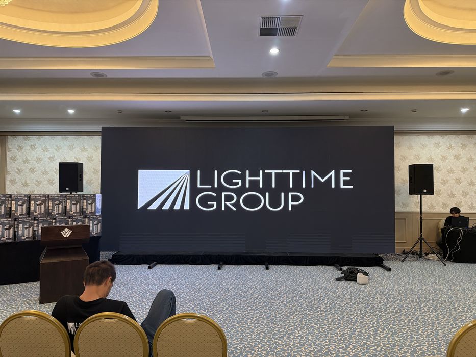 Led ekran, svetomuzika, podium, alyumin konstruksiya kolonka