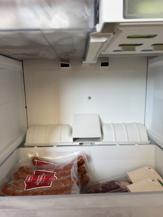 Vand frigider LG volum 346l, sistem NO FROST, dozator apa