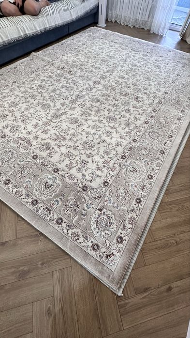 Ковер большой 2,5*3,5