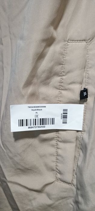 Jachetă șifonată neagră, impermeabilă