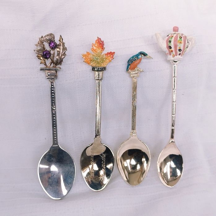 Lot 4 lingurite suvenir placate cu argint, de colectie, deosebite