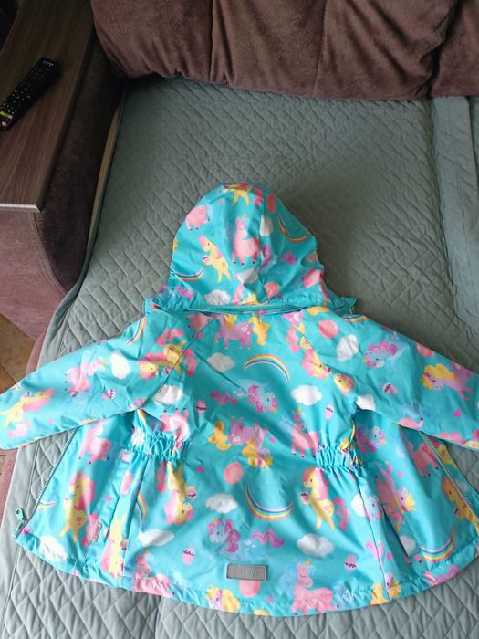 Куртка на девочку осенняя