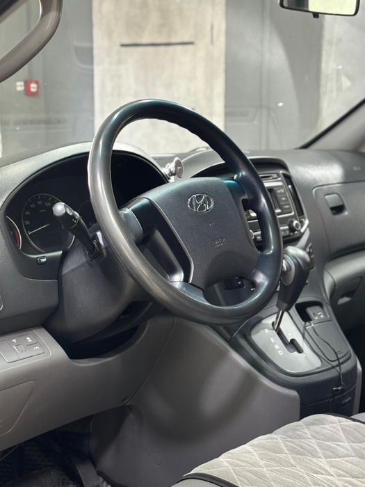 Hyundai Starex 2019