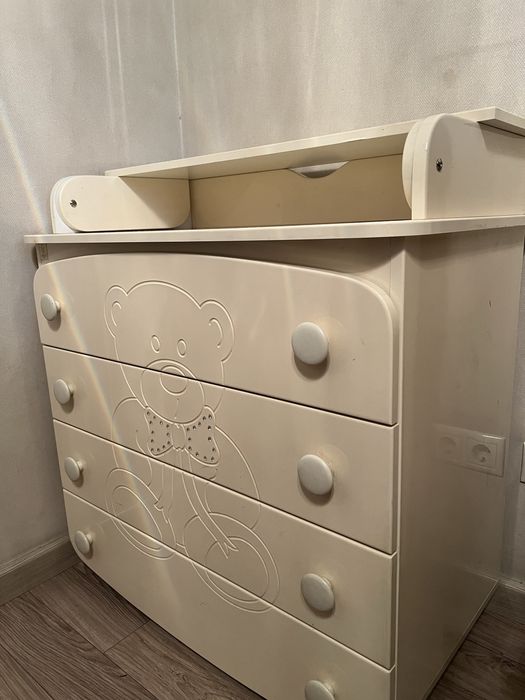 Пеленальный столик