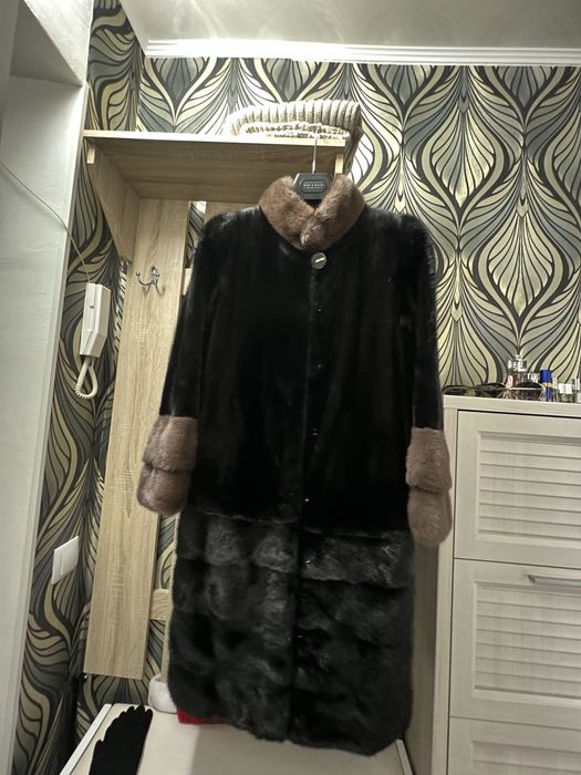 Подам шубу норковую б/у 3 года, совершено новая, практичен не  ношеная