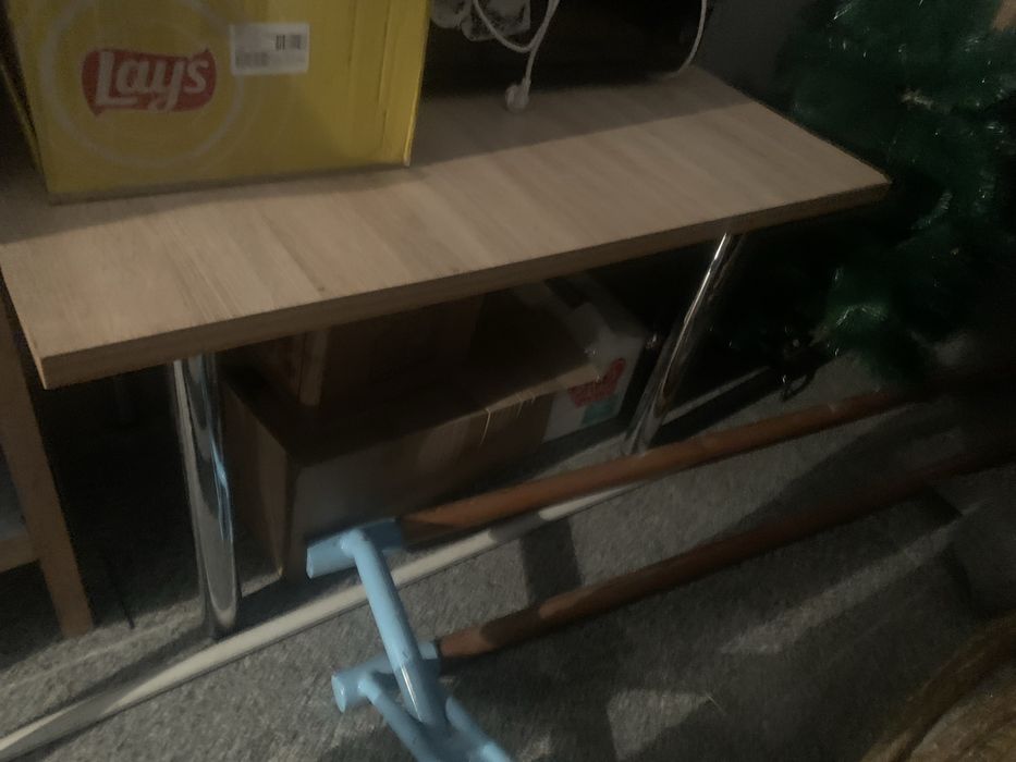 Стеллаж, витринный холодильник, диван и прочее