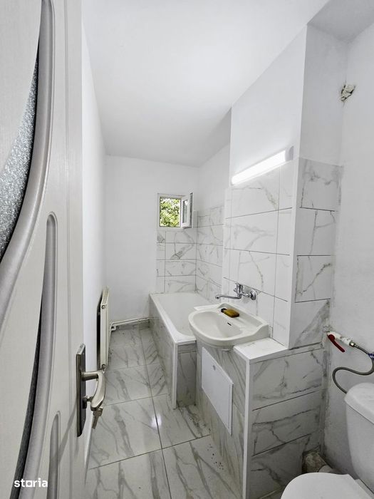 Apartament cu 2 camere decomandat Nicolina-Pizza Nico, Renovat, Etaj 2