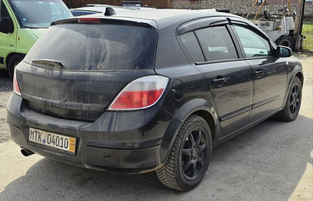 Опел Астра Х 1.9 120кс на части Opel Astra H 1.9cdti 120 na chasti