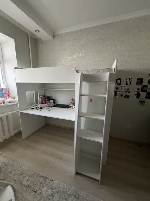 Кровать-чердак белая