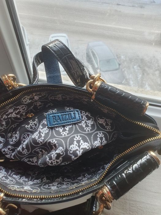 Продам брендовую сумку