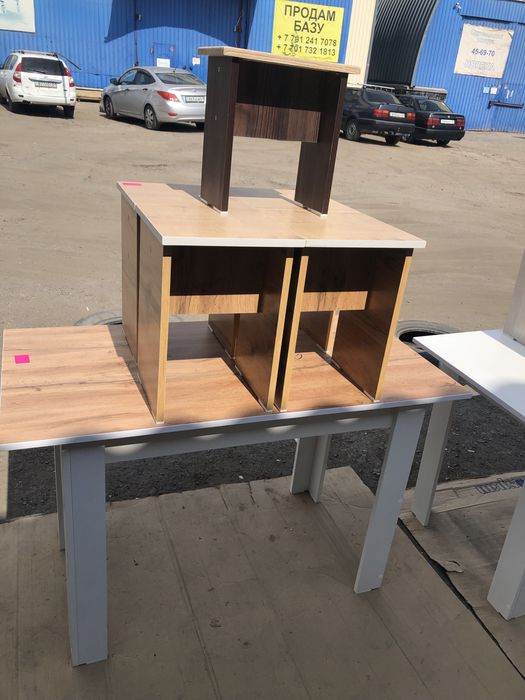 Продам новые кухонные столы