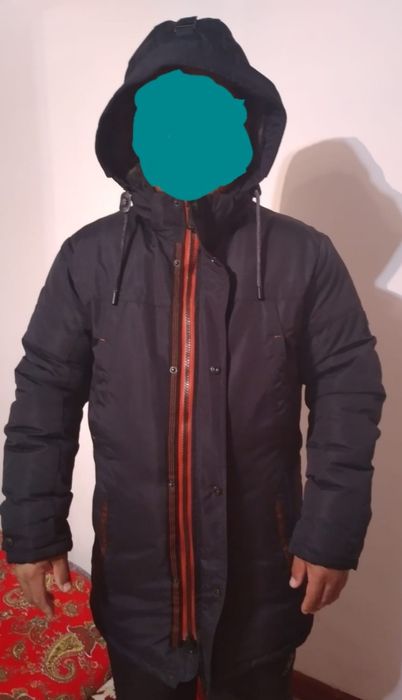 Продаётся зимняя куртка.