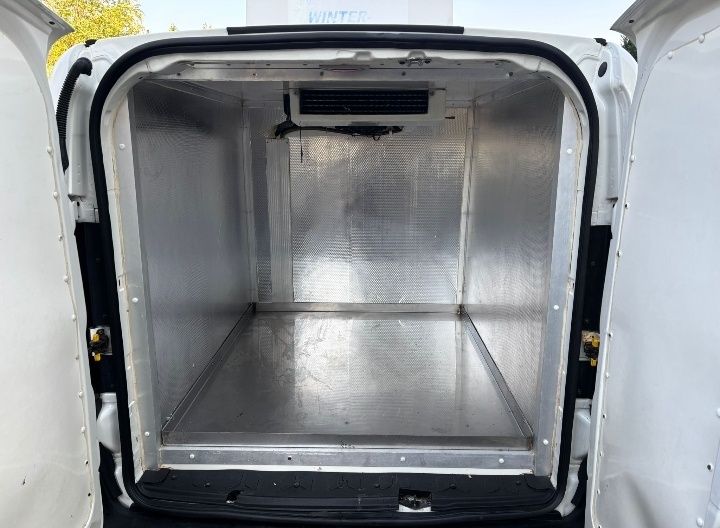 Vand fiat doblo cu frig