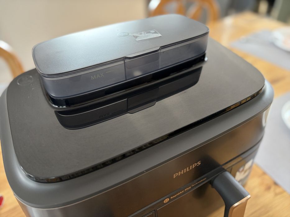 Airfryer Philips seria 5000 folosit de 2 ori!