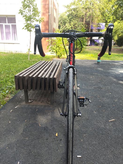 Шоссейный велосипед giant contend sl 2019