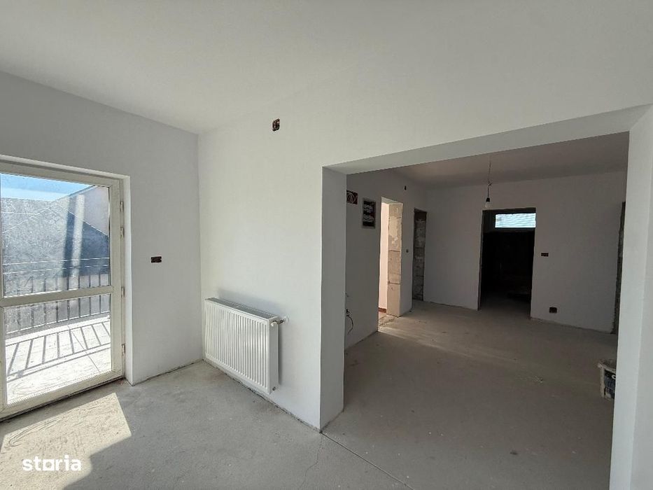 De vanzare Duplex situat in Barabant.