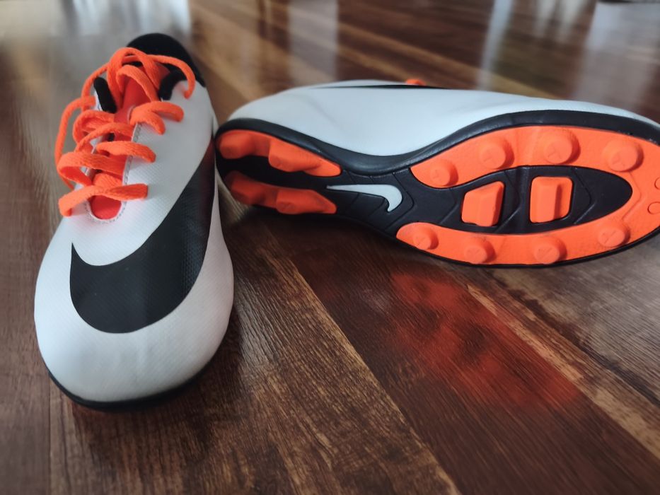 Ghete fotbal Nike, M 37,5