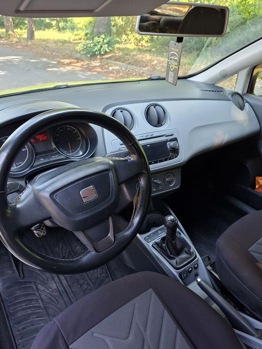 Seat ibiza 1.2.Газ/бензин 2012г