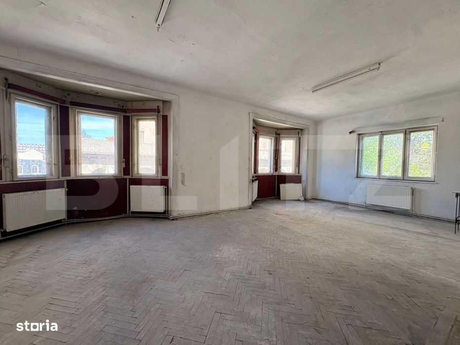 OCAZIE | Spatiu comercial cladire istorica 4 nivele/1200 mp!