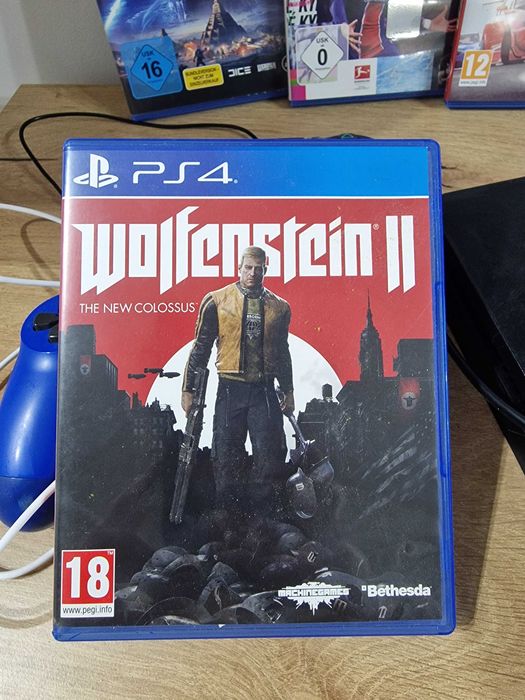 Плейстейшън  4Слим 1 TB