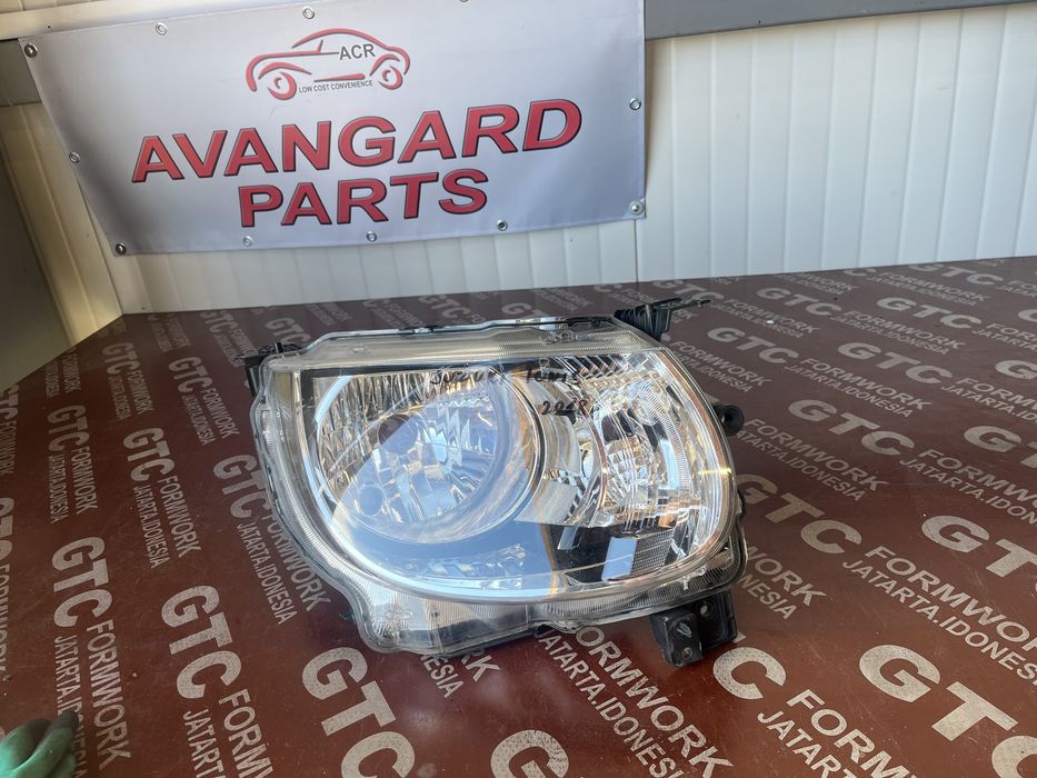 2 броя ляв и 1 брой десен фар Suzuki Ignis 3 2016-