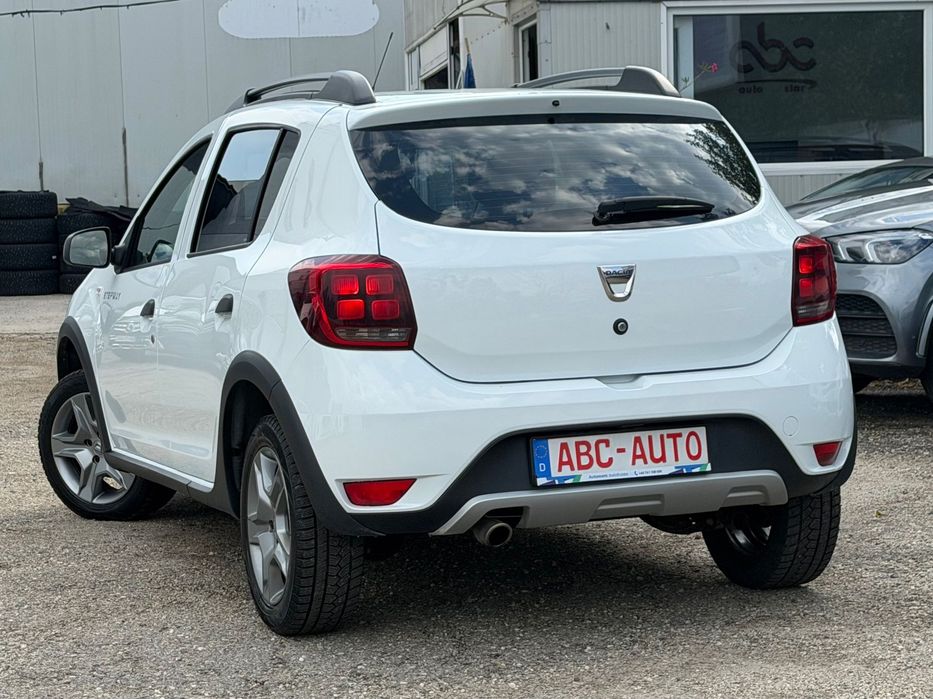 Dacia Sandero Stepway DACIA sandero STEPWAY 0.9