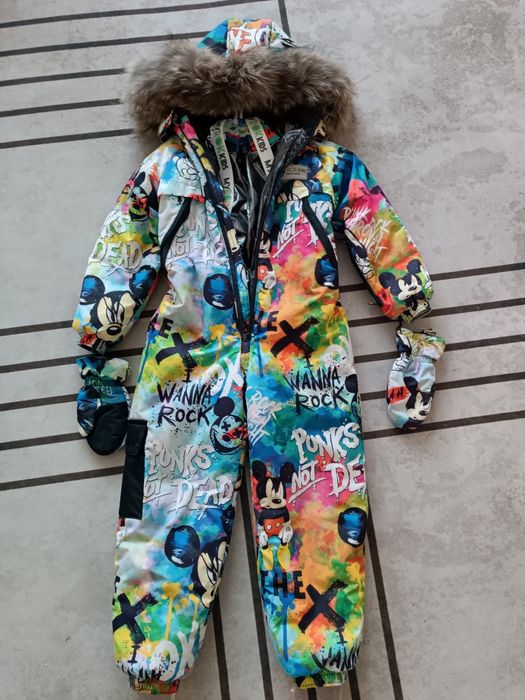 Продам детский комбинезон